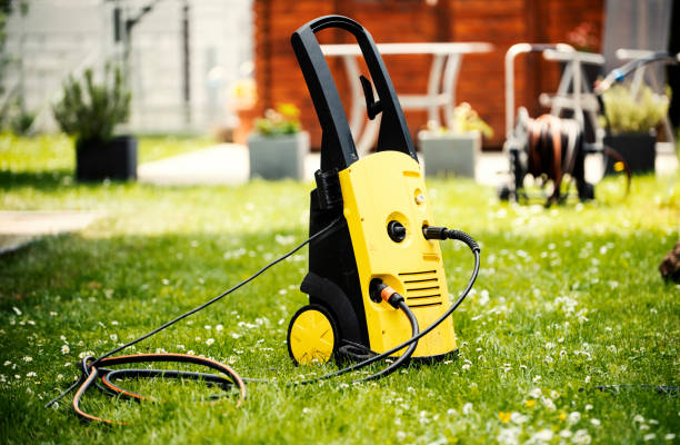Best Parking Lot and Garage Cleaning  in Marine City, MI
